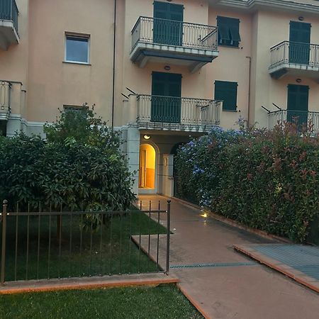 Appartamento Incantevole A 100Metri Dal Mare E Accanto Alla Pista Ciclabile Imperia Eksteriør billede