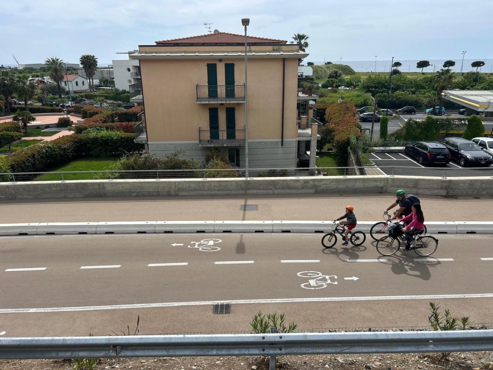 Appartamento Incantevole A 100Metri Dal Mare E Accanto Alla Pista Ciclabile Imperia Eksteriør billede
